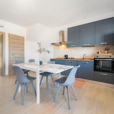 Rosa Apartament SantʼAnna Arresi