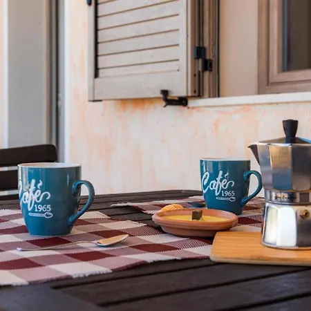 Rosa * SantʼAnna Arresi