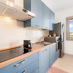 Rosa Apartment
