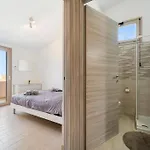 Rosa Apartment *